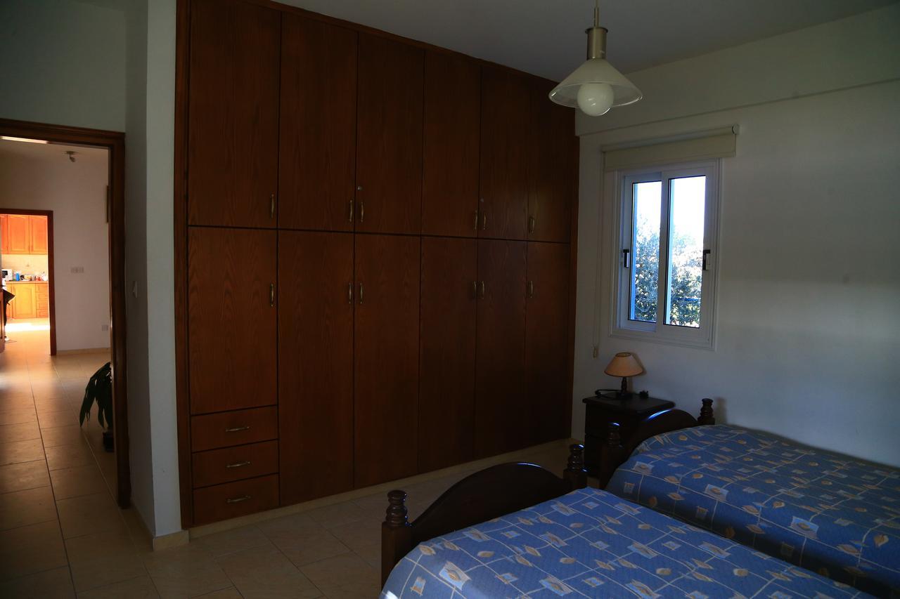 Villa Dioni Coral Bay Exterior photo
